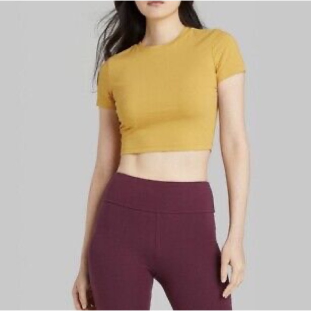 WILD FABLE Short Sleeve Slim Fit Cropped T-Shirt Mustard Yellow Distressed Small